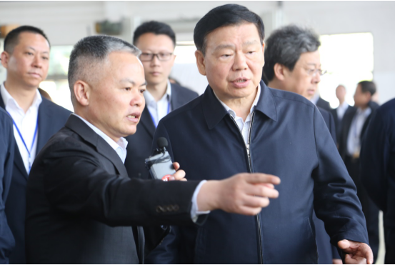 江蘇省委書記婁勤儉在俊知集團(tuán)調(diào)研